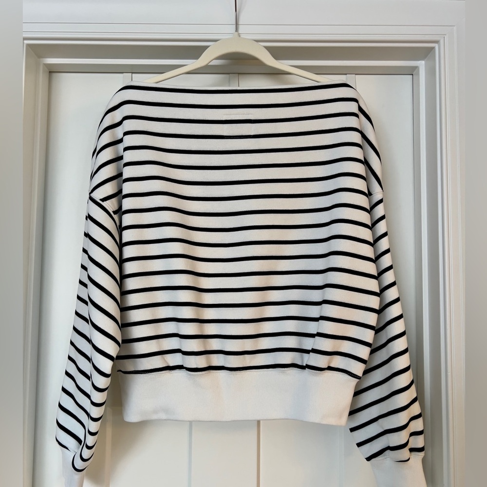 Abercrombie & Fitch Striped Black and White Sweatshirt - Size SMALL